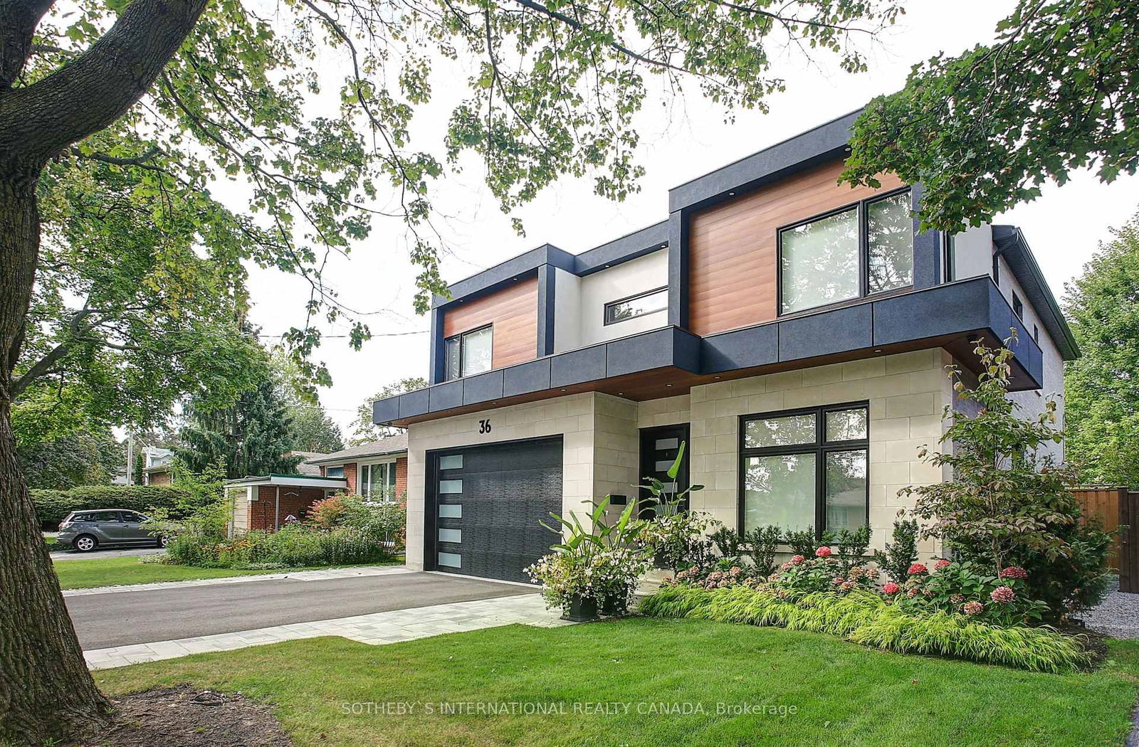 Detached House for sale at 36 Burrows Avenue, Toronto, Islington-City Centre West, M9B 4W7 - MLS: W12086770