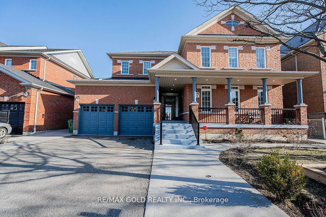 17 Yellow Pine Road