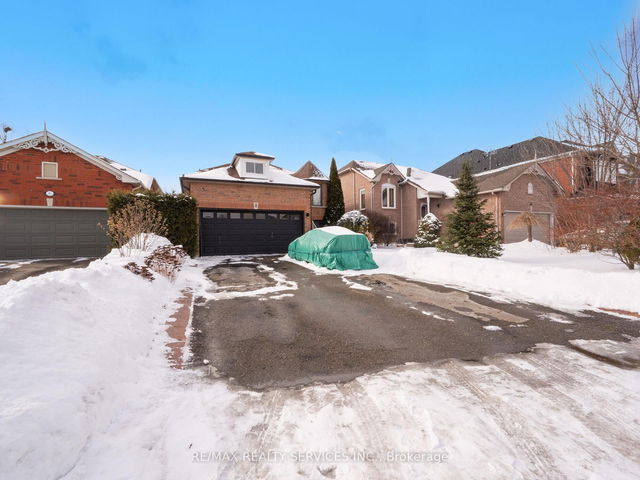 8 Bradwick Court