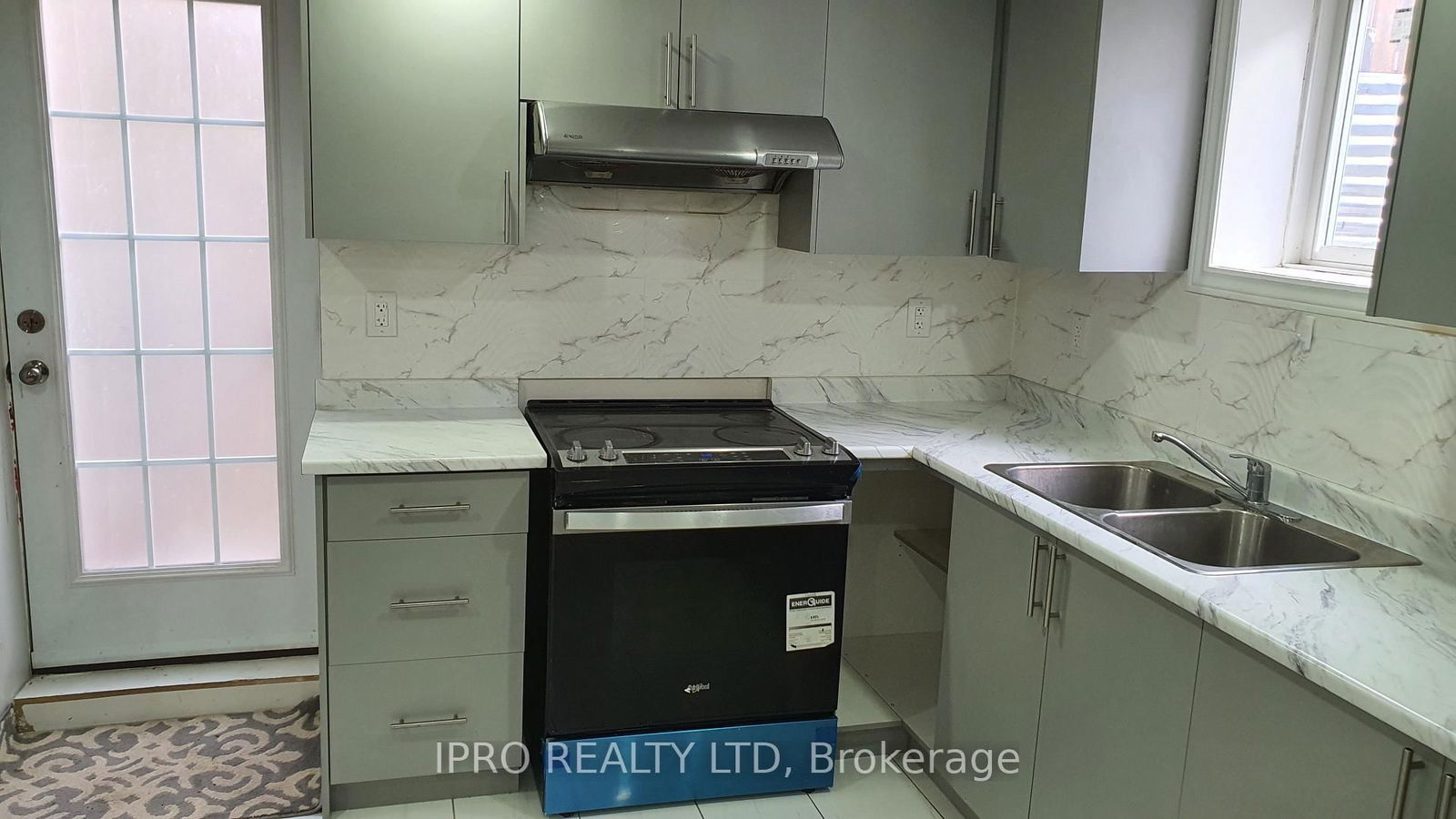 Detached House leased at 5 Inder Heights Drive, Brampton, Snelgrove, L6Z 3M4 - MLS: W12087047