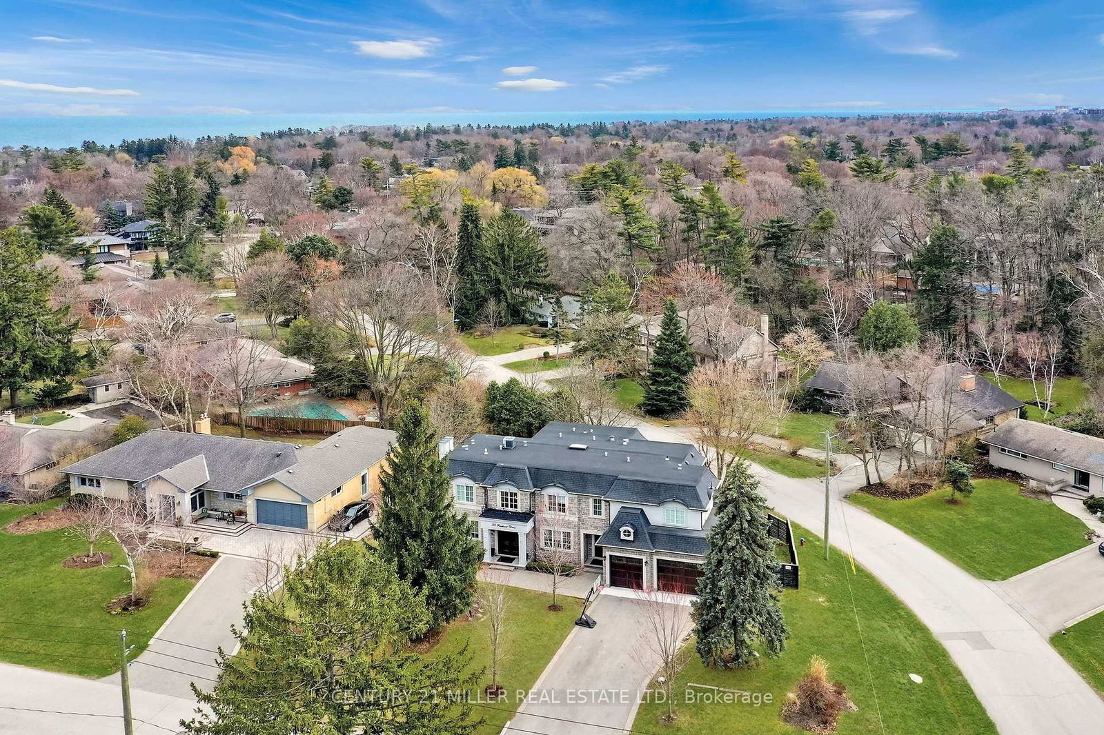 Detached House for sale at 302 Pinehurst Drive, Oakville, Ford, L6J 4X3 - MLS: W12087107