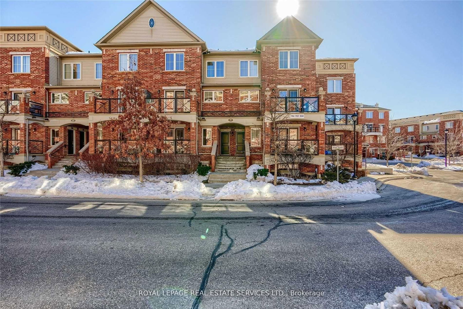 Townhouse for lease at 3-2464 Post Road, Oakville, RO River Oaks, L6H 0J2 - MLS: W12087224