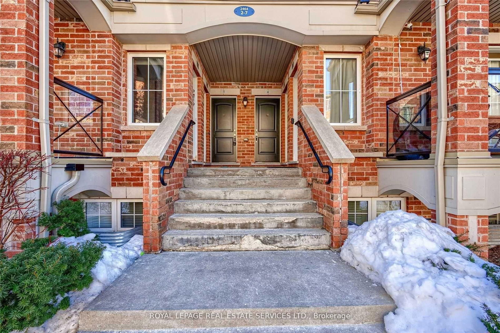 Townhouse for lease at 3-2464 Post Road, Oakville, RO River Oaks, L6H 0J2 - MLS: W12087224