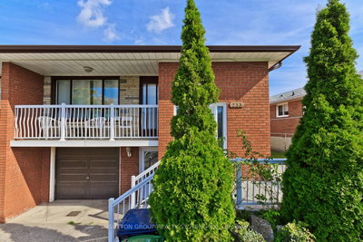 Semi-Detached House leased at Lower-233 Hullmar Drive, Toronto, Ontario, M3N 2G2 - Black Creek - MLS: W12087508