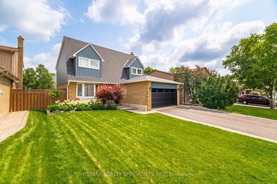 563 Farmstead Dr, Milton - Bronte Meadows