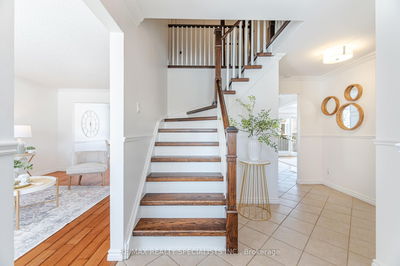 563 Farmstead Dr, Milton - Bronte Meadows image-0-3