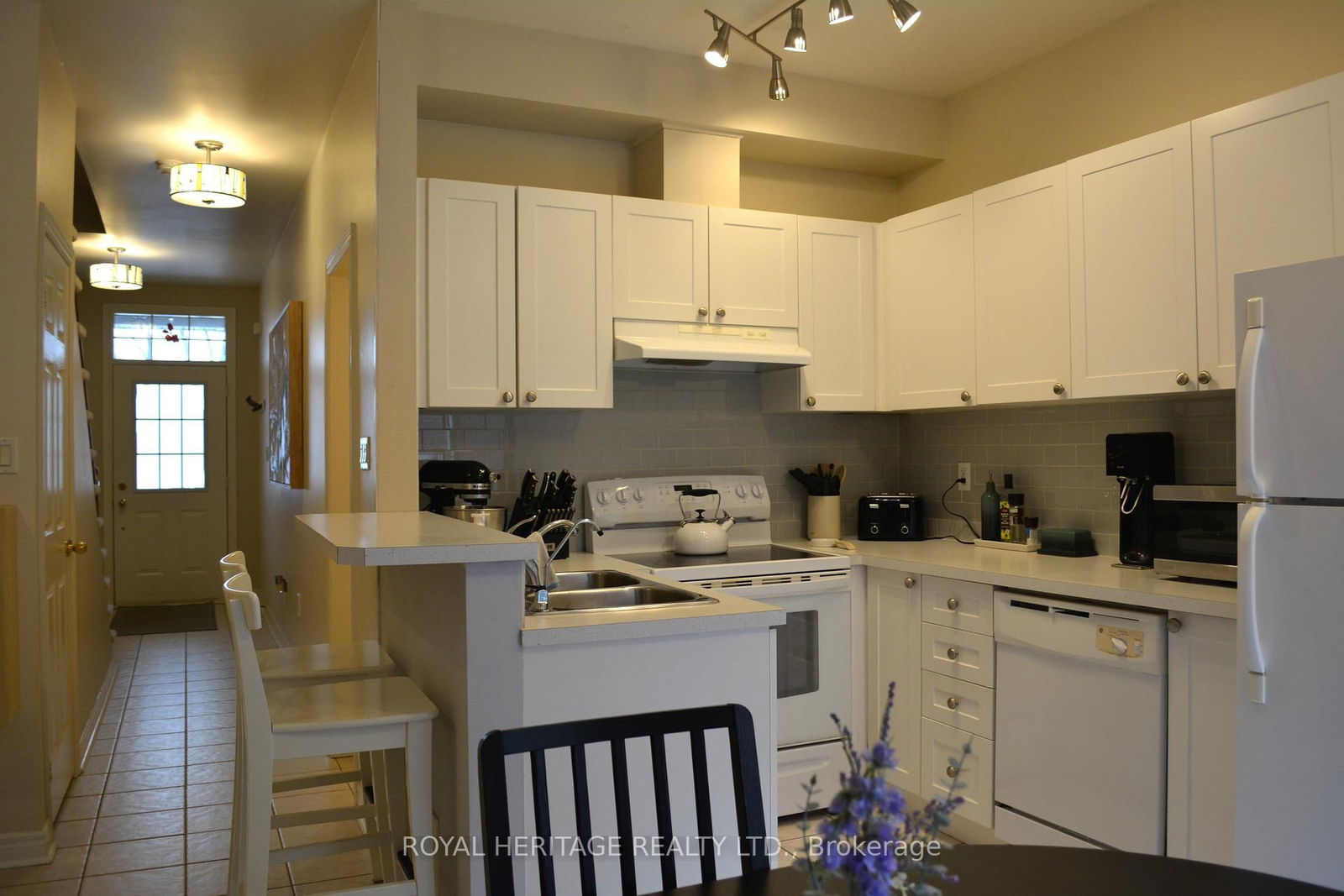 Townhouse for sale at 20 Wesleyan Street, Halton Hills, Georgetown, L7G 2E1 - MLS: W12087782