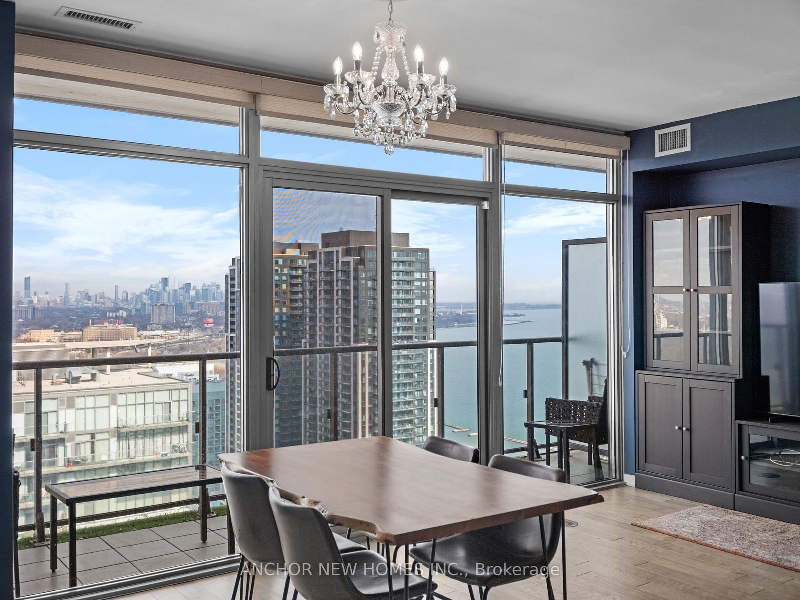 Condo for lease at 3315-105 The Queens Way, Toronto, High Park-Swansea, M6S 5B5 - MLS: W12087784