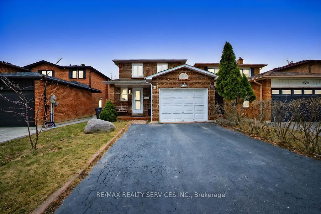 Detached House for sale at 4204 Perivale Road, Mississauga, Creditview, L5C 3Y5 - MLS: W12087794
