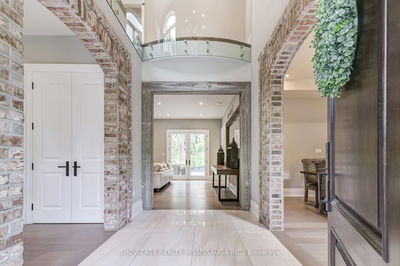 1282 Catchacoma Crt, Mississauga - Lorne Park image-0-3