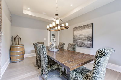 1282 Catchacoma Crt, Mississauga - Lorne Park image-0-4