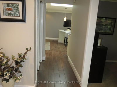 2325 Devon Rd, Oakville - Ford image-0-4