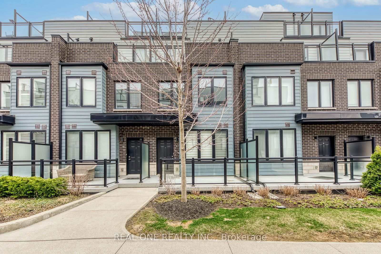 Townhouse for sale at 6-2255 McNab Lane, Mississauga, Clarkson, L5J 0B3 - MLS: W12088130