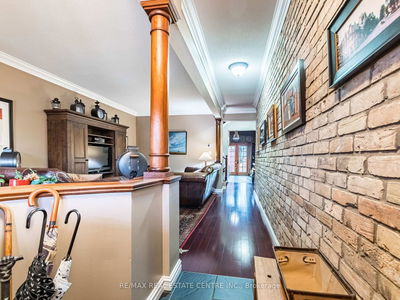 69 Stillman Dr, Brampton - Credit Valley image-0-4