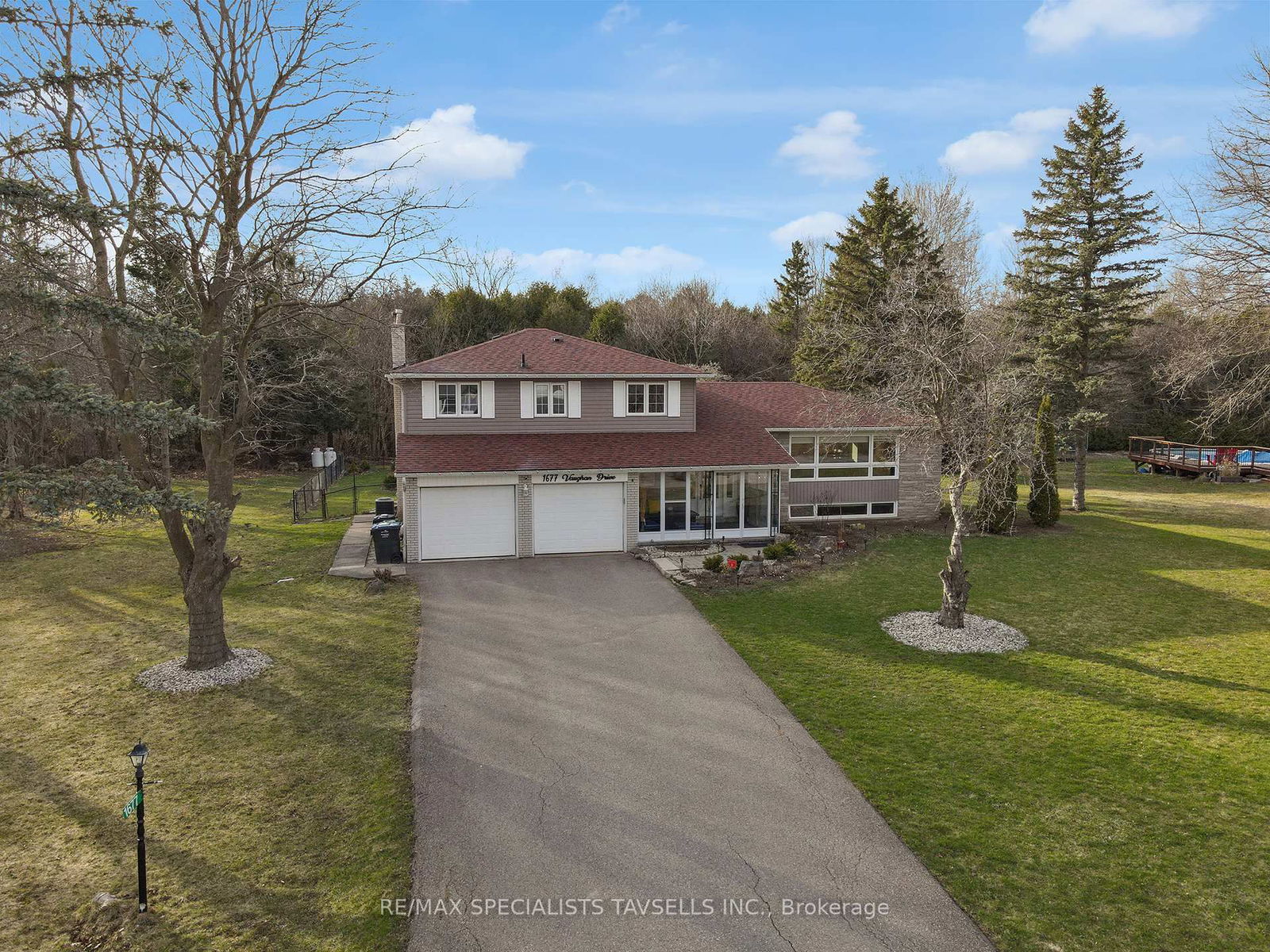 Detached House for sale at 1677 Vaughan Drive, Caledon, Caledon Village, L7K 1C4 - MLS: W12088858
