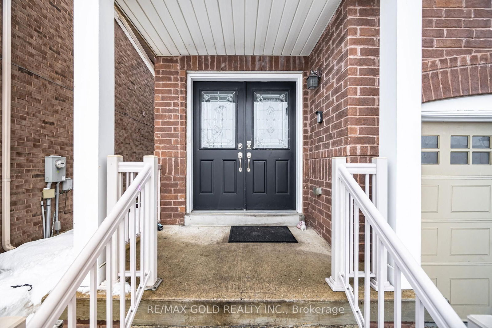 Semi-Detached House sold at 210 Brussels Avenue, Brampton, Sandringham-Wellington, L6Z 0B6 - MLS: W12088889