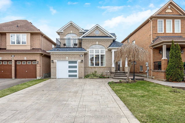 3878 Deepwood Heights