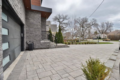 271 Jennings Cres, Oakville - BR Bronte image-0-1