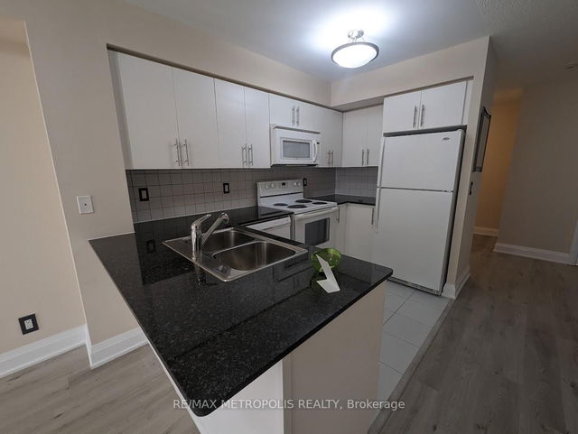 415 - 55 De Boers Drive