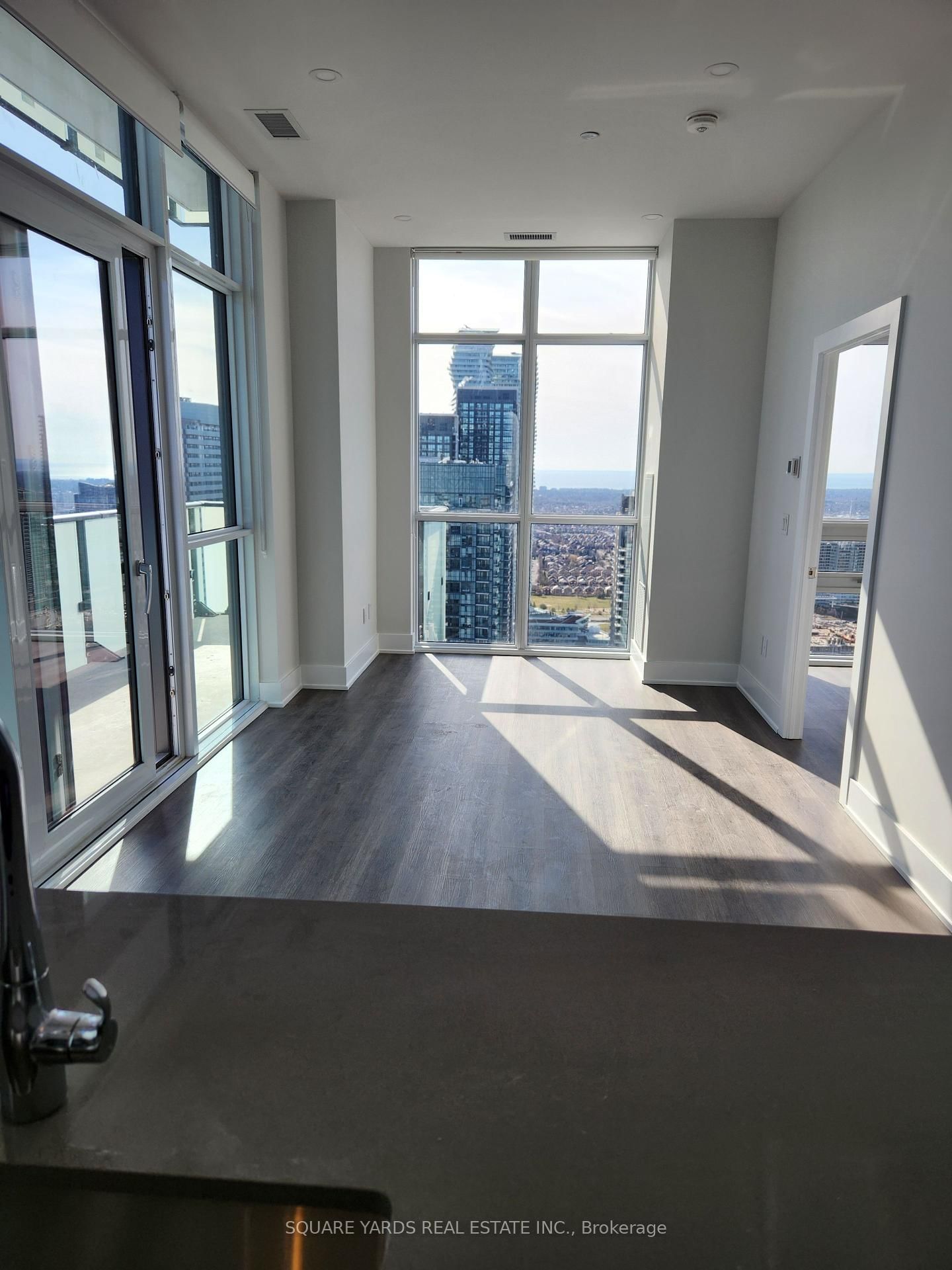 Condo for lease at PH3806-4130 Parkside Village Drive, Mississauga, City Centre, L5B 3M8 - MLS: W12089412