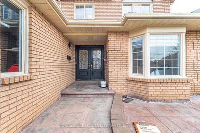 47 Burgby Ave, Brampton - Northwood Park image-0-3