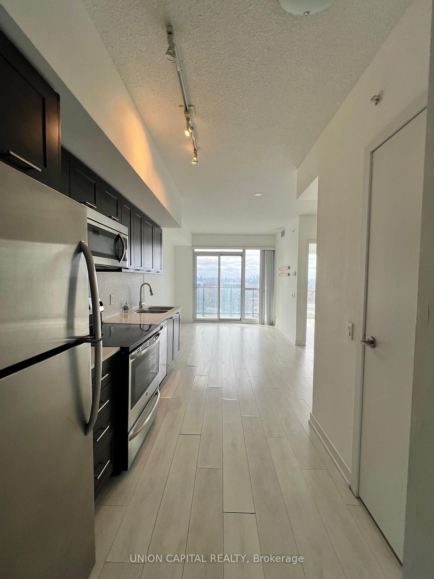 Condo for lease at 4006-2200 Lake Shore Boulevard, Toronto, Mimico, M8V 1A4 - MLS: W12089885