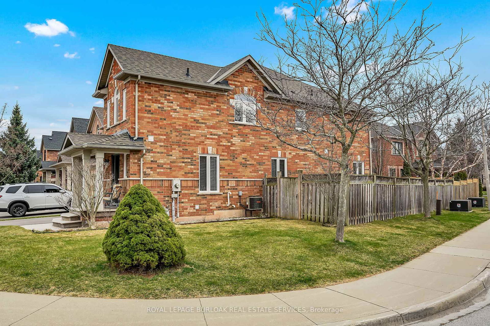 Detached House for sale at 2109 Newell Crescent, Burlington, Orchard, L7L 7C3 - MLS: W12089886