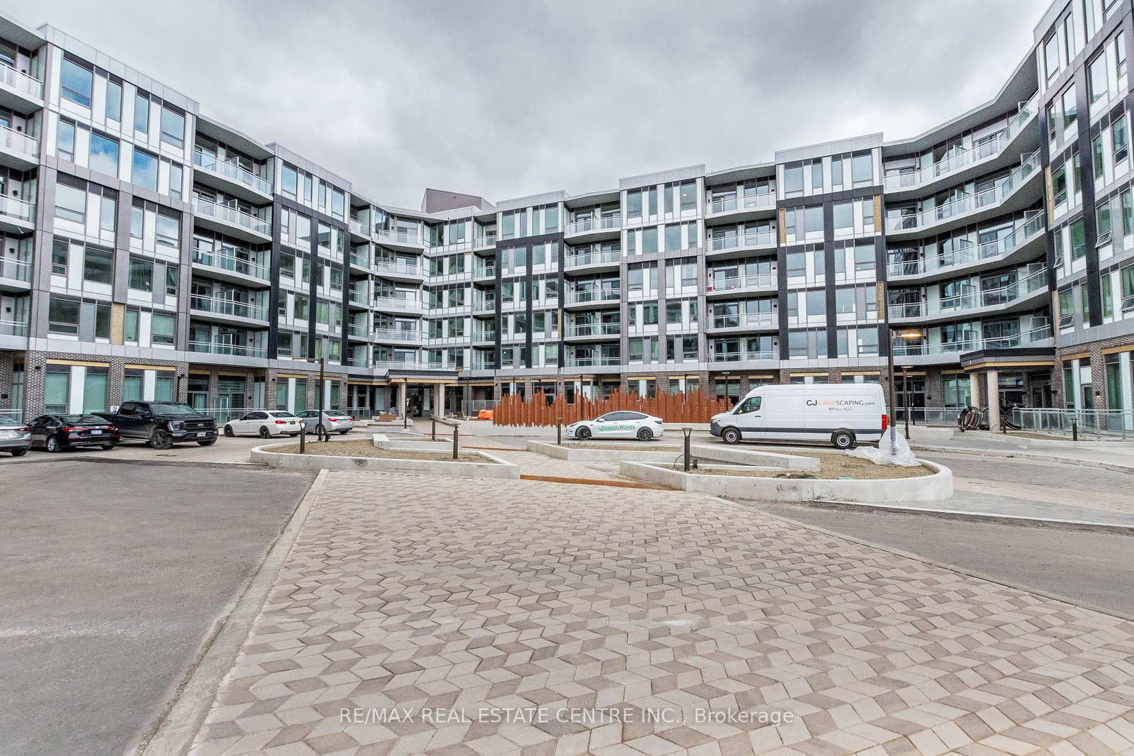 Condo leased at 543-2501 Saw Whet Boulevard, Oakville, Glen Abbey, L6L 0H5 - MLS: W12089929