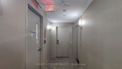 Unit 606 — 330 Burnhamthorpe Rd, Mississauga - City Centre image-0-4