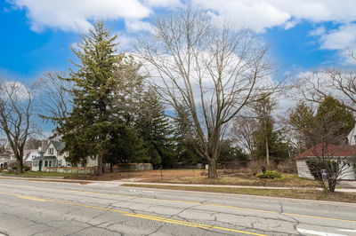 2379 Lakeshore Rd, Burlington - Brant image-0-1