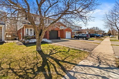 2257 Silverbirch Crt, Burlington - Headon image-0-2