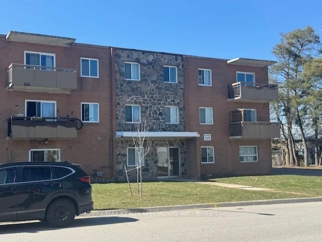 Unit 206 — 9 Princess St, Orangeville - Orangeville image-0-0