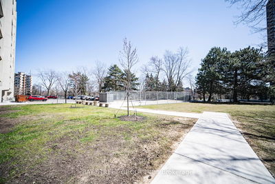 Unit 409 — 3120 Kirwin Ave, Mississauga - Cooksville image-0-3