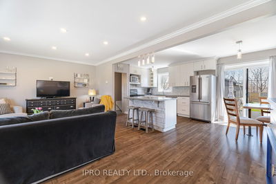 308 Kingsleigh Crt, Milton - Old Milton image-0-4