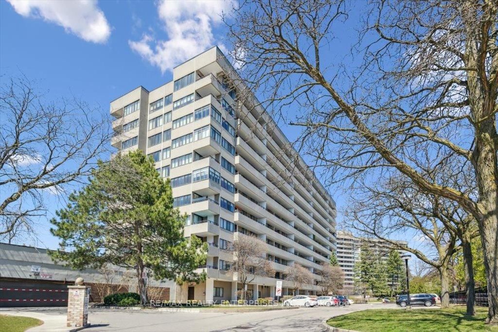 Condo sold at 805-1320 Mississauga Valley Boulevard, Mississauga, City Centre, L5A 3R8 - MLS: W12091451