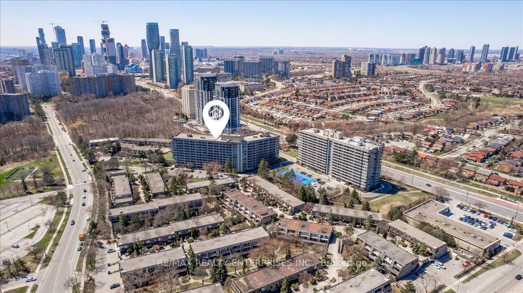 Condo sold at 805-1320 Mississauga Valley Boulevard, Mississauga, City Centre, L5A 3R8 - MLS: W12091451