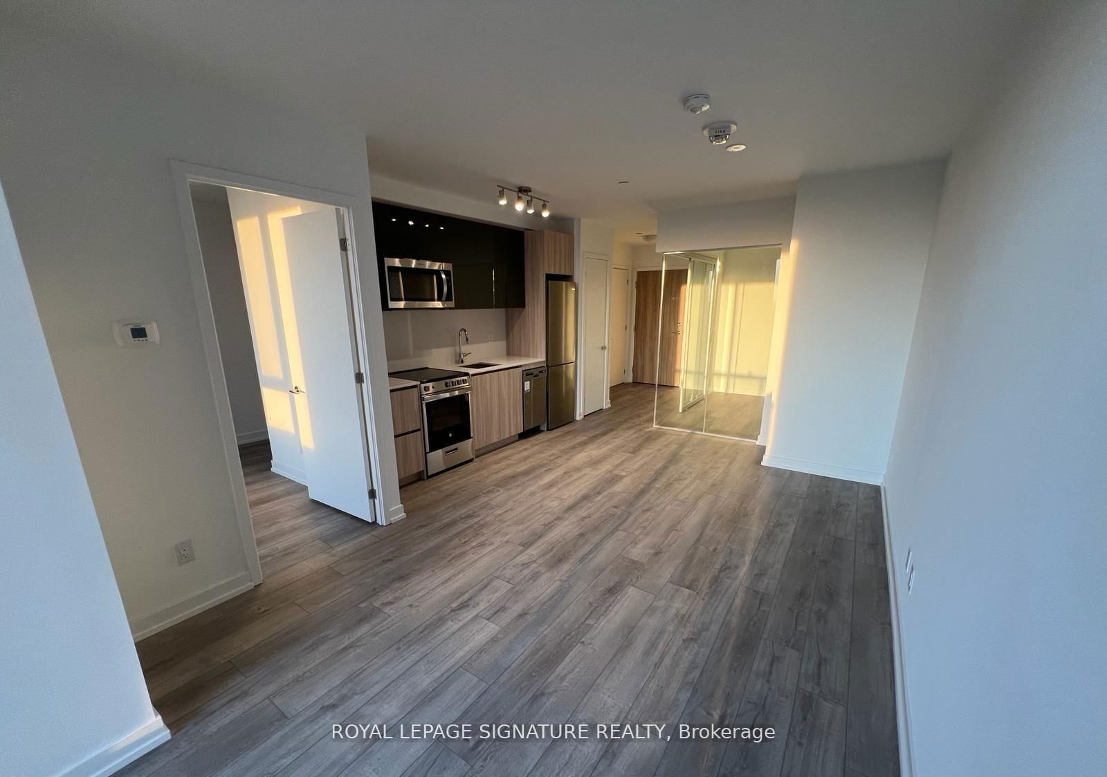 Condo leased at 924-3100 Keele Street, Toronto, Downsview-Roding-CFB, M3M 0E1 - MLS: W12091727