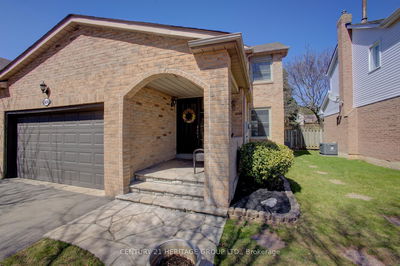 1614 Greenbriar Dr, Oakville - Glen Abbey image-0-4