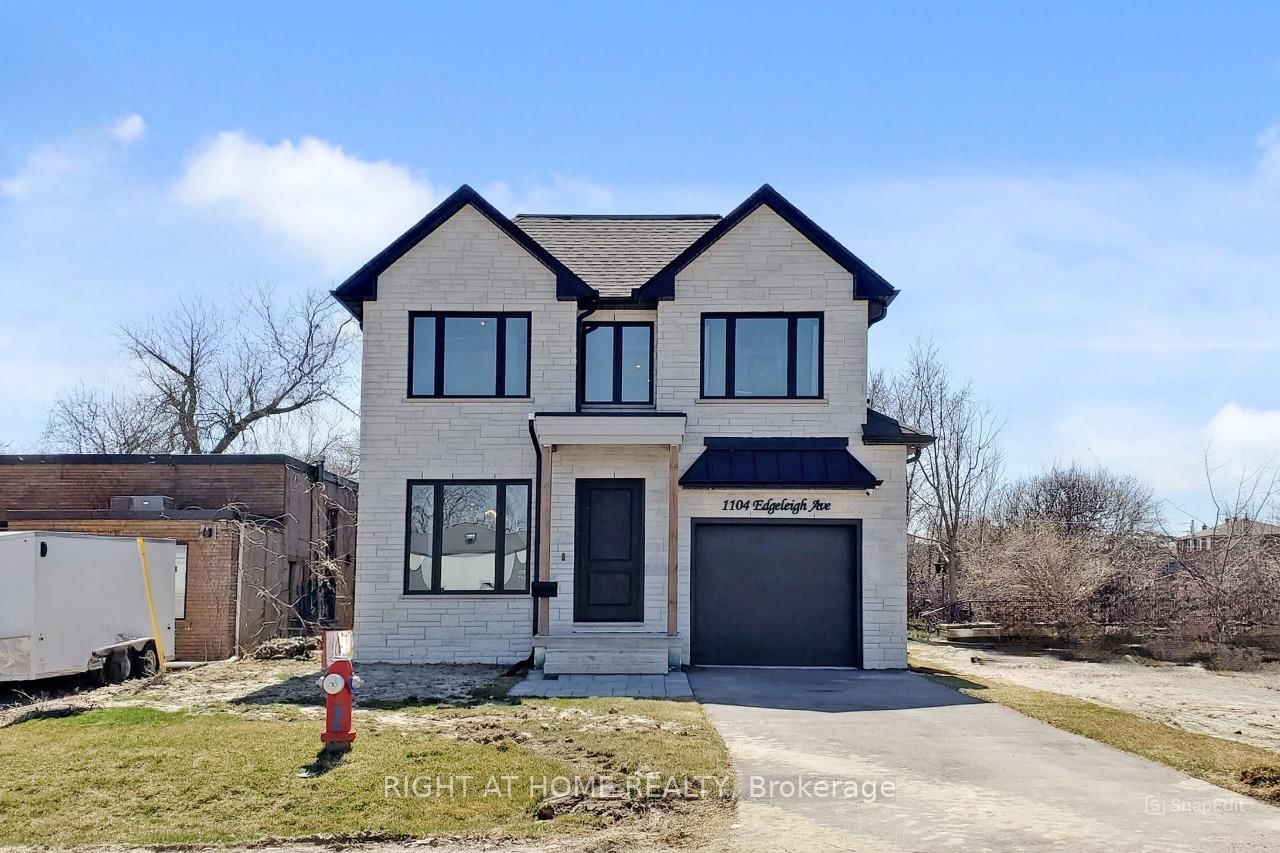 Detached House for sale at 1104 Edgeleigh Avenue, Mississauga, Lakeview, L5E 2G3 - MLS: W12091908