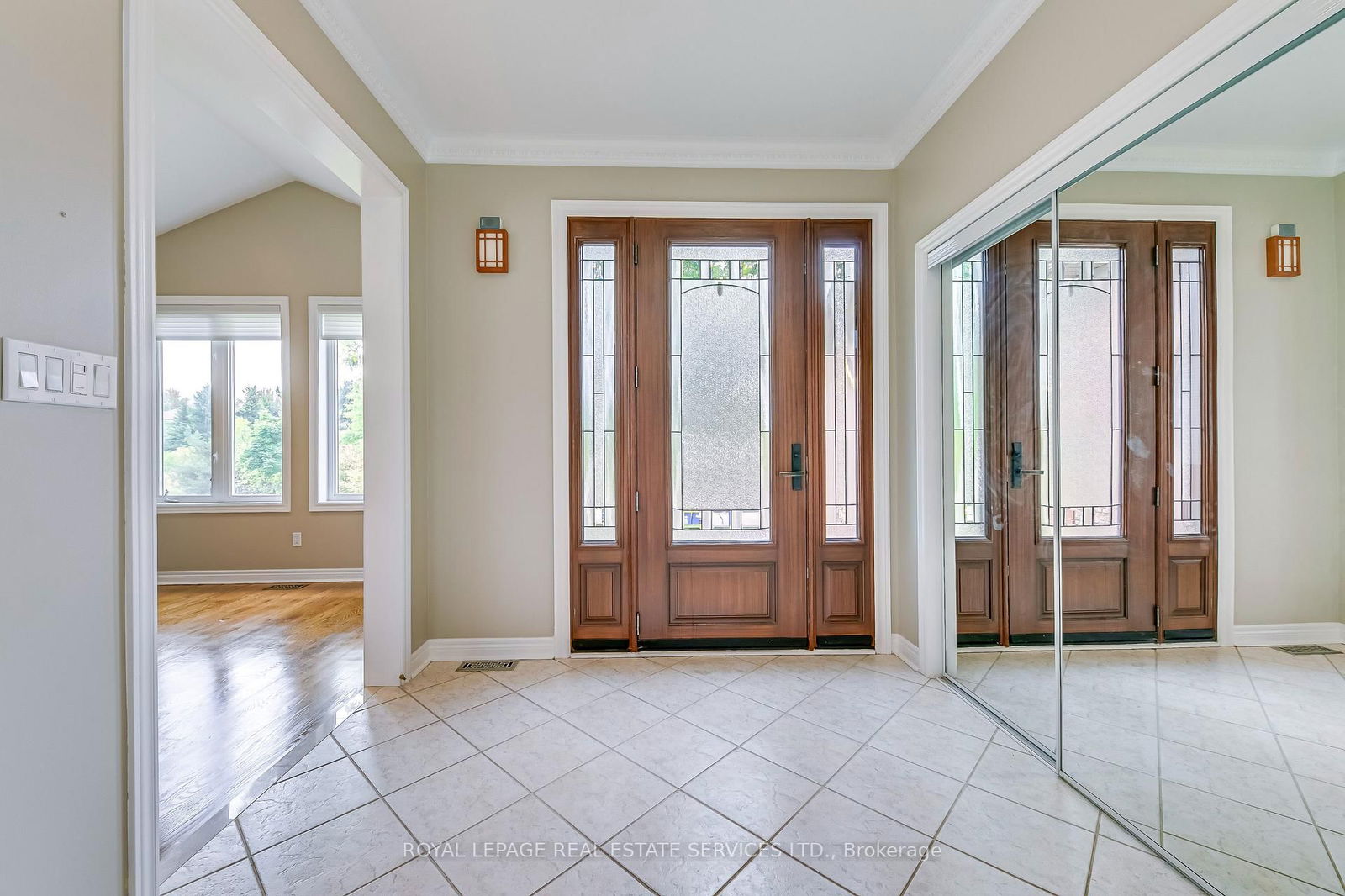 Detached House leased at Upper-1492 Pinery Crescent, Oakville, Joshua Creek, L6H 7J9 - MLS: W12091932