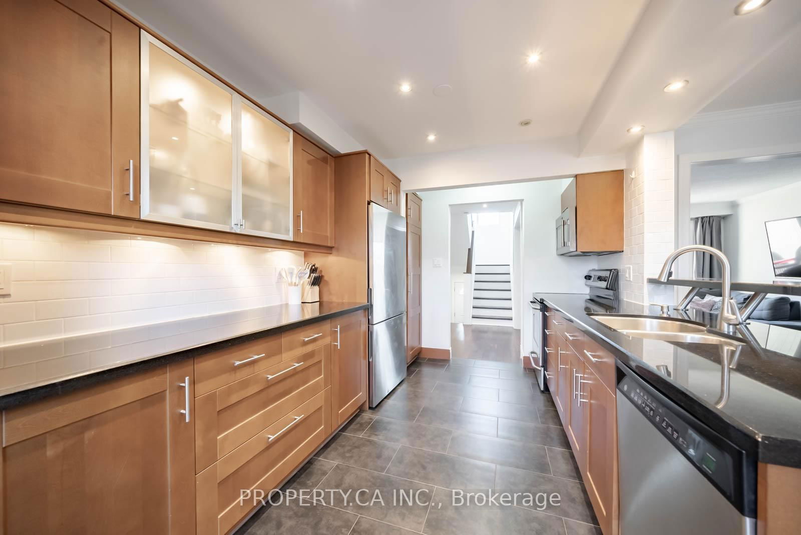 Townhouse sold at 82-6780 Formentera Avenue, Mississauga, Meadowvale, L5N 2L1 - MLS: W12091984
