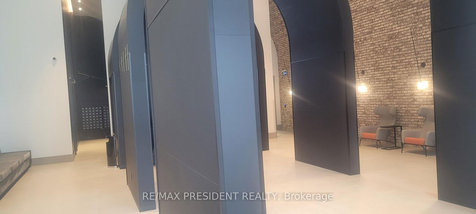 Condo for lease at 321-1182 King Street, Toronto, South Parkdale, M6K 1E6 - MLS: W12092008