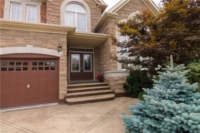 Detached House for sale at 21 Upperlinks Drive, Brampton, Bram East, L6P 2T9 - MLS: W12092031