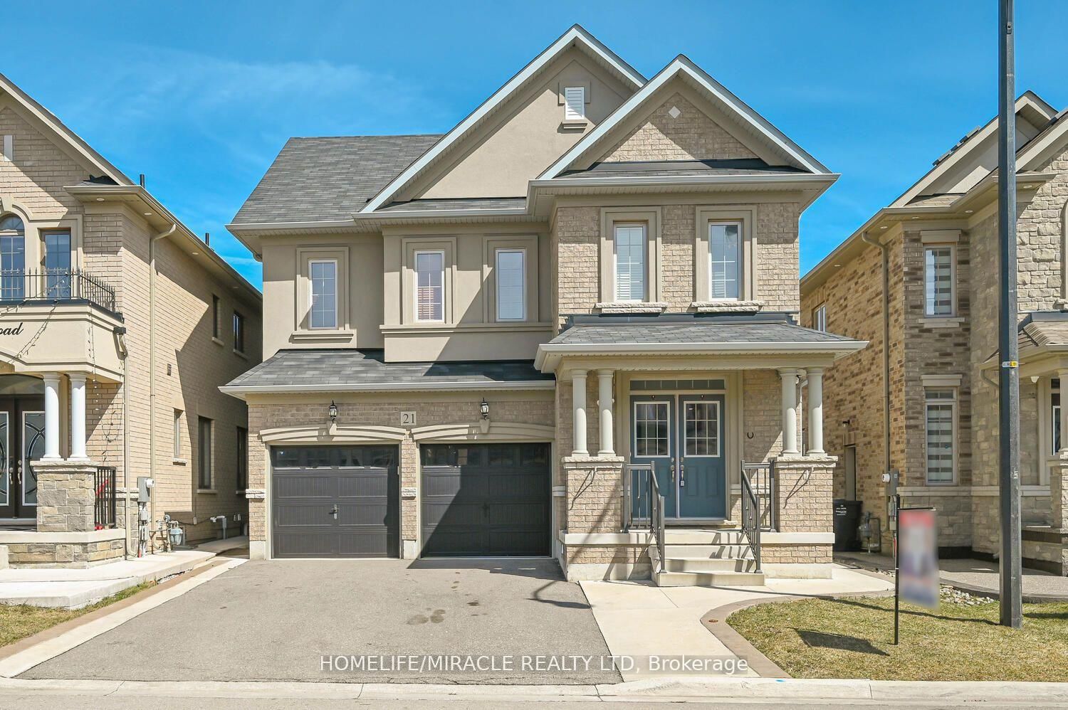 Detached House for sale at 21 Magical Road, Brampton, Northwest Brampton, L7A 4P8 - MLS: W12092045