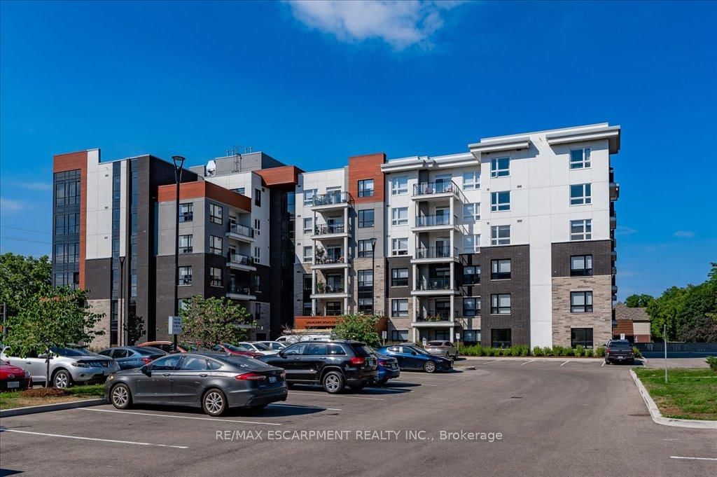 Condo for sale at 102-340 PLAINS Road, Burlington, LaSalle, L7T 0C2 - MLS: W12092229