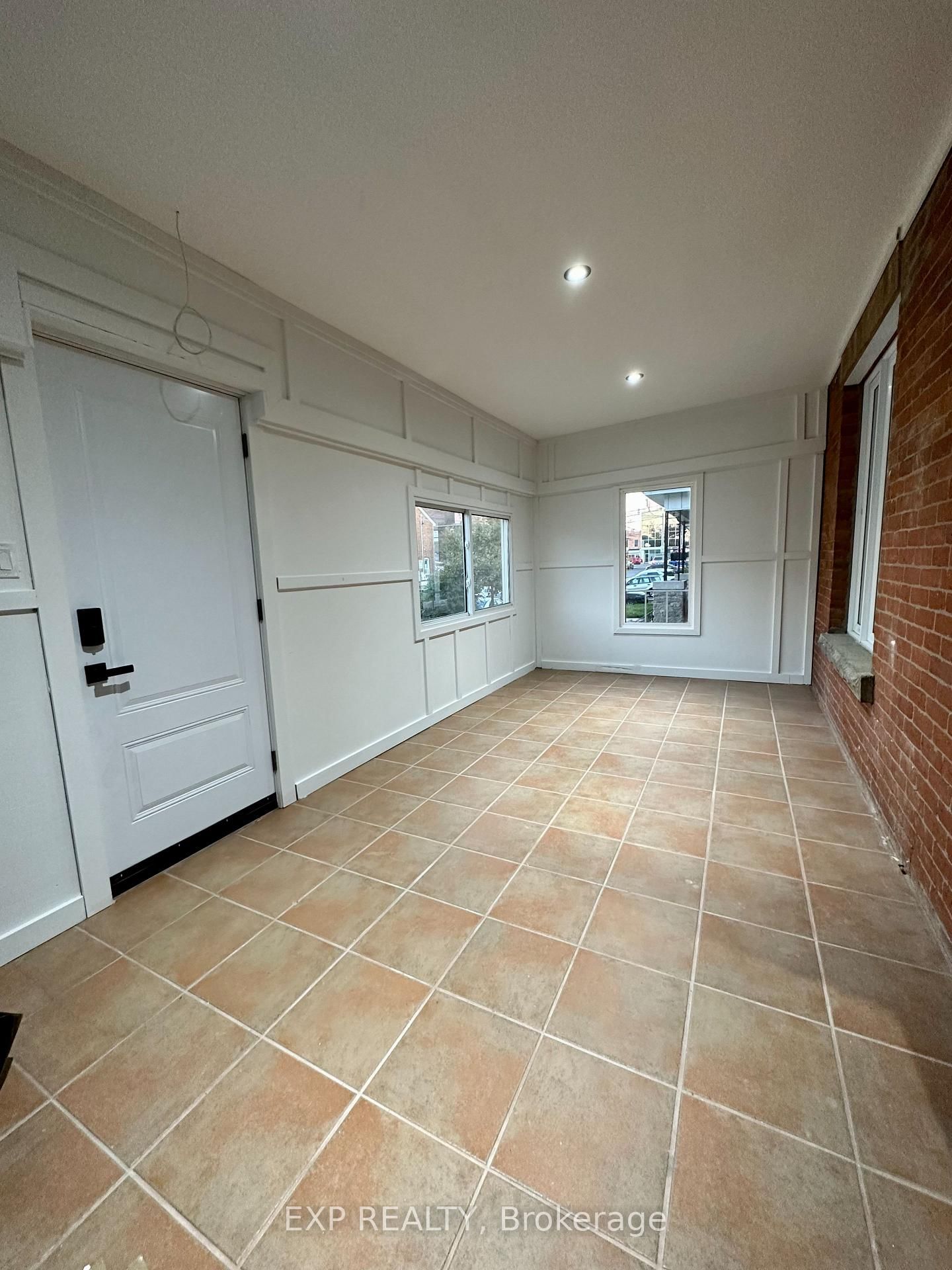 Detached House for lease at MAIN-24 St Clair Gdns, Toronto, Corso Italia-Davenport, M6E 3V4 - MLS: W12092270