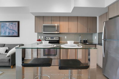 Unit 1510 — 55 Speers Rd, Oakville - Queen Elizabeth image-0-1