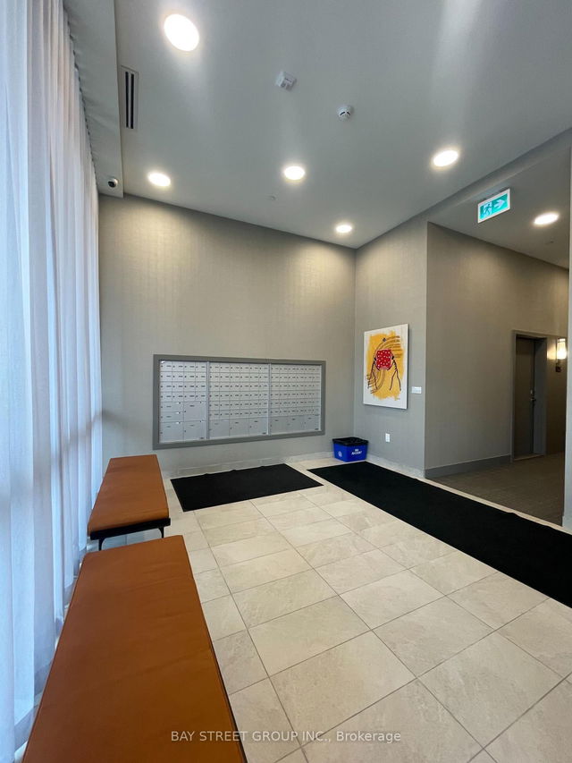 203 - 165 Canon Jackson Drive