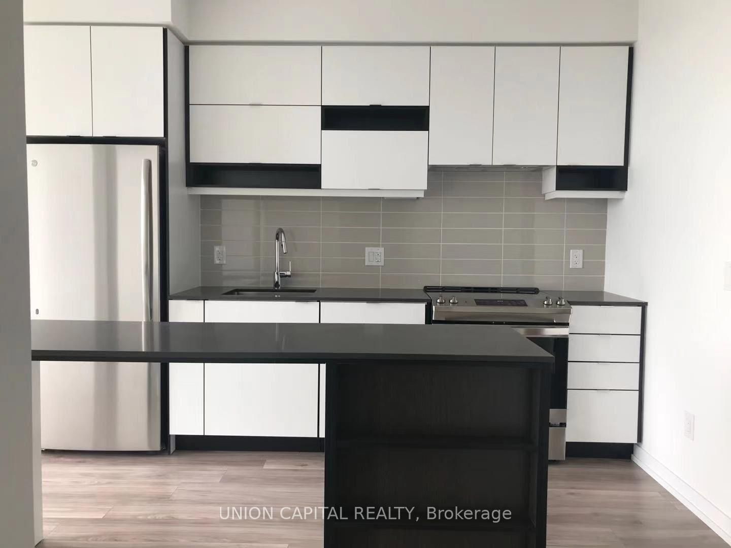 Condo leased at 2209-4065 CONFEDERATION Pkwy, Mississauga, City Centre, L5B 0L4 - MLS: W12092861