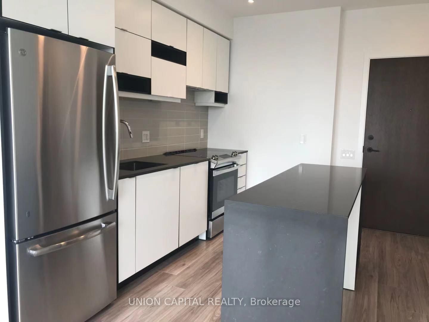 Condo leased at 2209-4065 CONFEDERATION Pkwy, Mississauga, City Centre, L5B 0L4 - MLS: W12092861